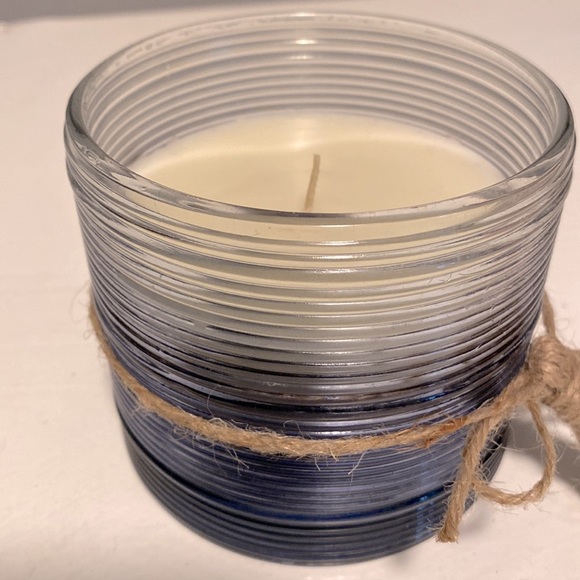 3/$15 Ocean Tide Scented Candle - Picture 2 of 3